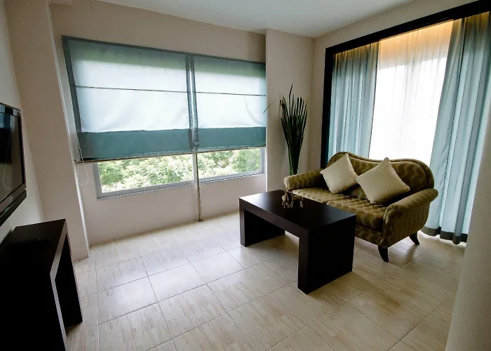 Royal View - Rang Nam Hotel Bangkok