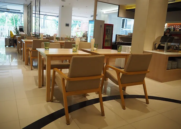 Royal View - Rang Nam Hotel Bangkok